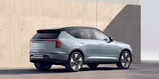 Best Family Cars Europe 2025 | Top-Rated Hybrid & Electric SUVs